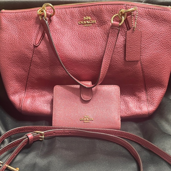 Coach Handbags - Coach Kelsey Metallic Berry Leather Shoulder Bag